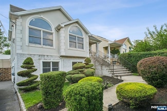286 New Jersey 17, Rutherford, NJ 07070