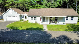 77 Trapper Rd, Campton, NH 03223