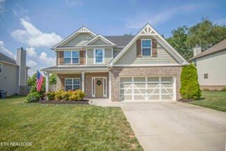 1003 W Glenview Dr, Lenoir City, TN 37771
