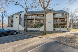 800 Bearse's Unit 2NB, Hyannis, MA 02601