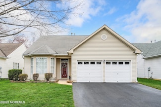 5 Sunflower Ln, Brick, NJ 08724