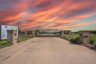 8000 Oak Grove Ct, Poolville, TX 76487