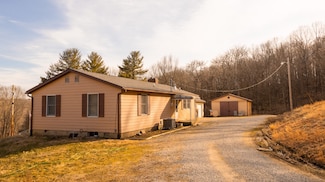74 Owl Creek Rd, Frankfort, OH 45628