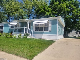 131 Douglas Dr, Jackson Township, NJ 08527