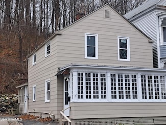 84 W Main St, North Adams, MA 01247