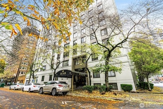 1105 Spring St Unit 701, Seattle, WA 98104