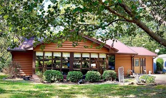 14069 E Stockade Rd, Nevada, MO 64772