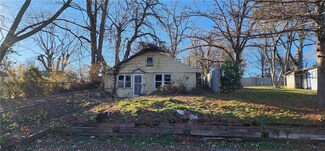 2228 S Hawthorne Ave, Independence, MO 64052