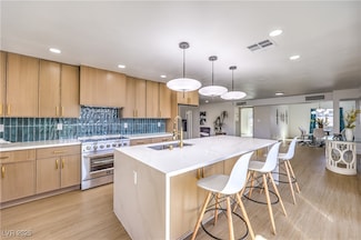 644 Lacy Ln, Las Vegas, NV 89107