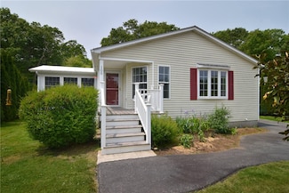 100 Starlight Dr, Wakefield, RI 02879