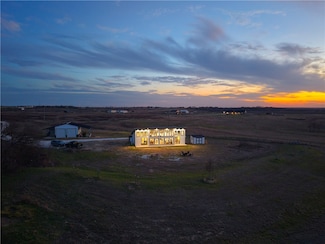 232 Hcr 2302 S, Abbott, TX 76621