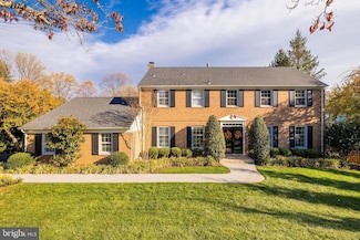 1007 Kimberwicke Rd, McLean, VA 22102