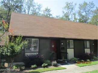 755 Willow Creek Dr, Macon, GA 31204