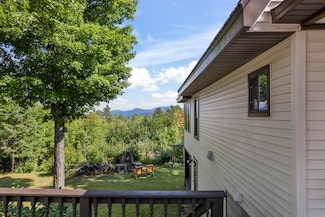 19 Moody Hill Dr, Eustis, ME 04936