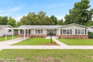 1660 Sunny Hills Blvd, Chipley, FL 32428