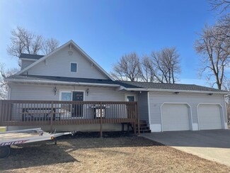 2550 Canterbury Dr, Bigelow, MN 56117