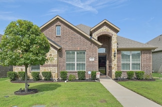 215 Morning Glory Place, Red Oak, TX 75154