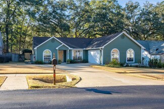 3033 N Fulmer Cir, Tallahassee, FL 32303