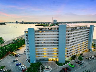7904 West Dr Unit 1016, North Bay Village, FL 33141