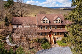 3434 Hill Rd, Slatington, PA 18080