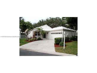 9462 NW 8th Cir, Plantation, FL 33324