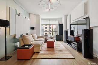 723 Taylor St Unit 402, San Francisco, CA 94108