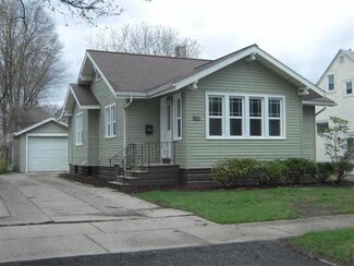 1132 Woodward Ave, Elkhart, IN 46514