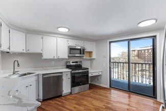 2950 Dean Pkwy Unit 702, Minneapolis, MN 55416