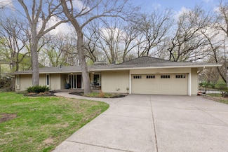 7008 Gleason Rd, Edina, MN 55439