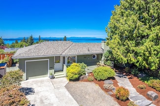 9423 45th Ave SW, Seattle, WA 98136