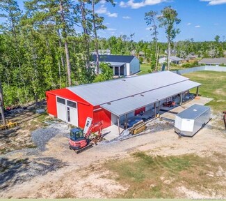 1262 Rainbow Ln, Moss Bluff, LA 70611