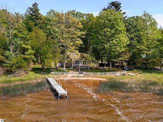 5002 Herring Grove Rd, Arcadia, MI 49613