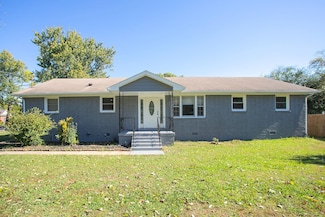 175 Deer Dr, La Vergne, TN 37086