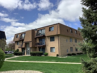 4917 W 109th St Unit 103, Oak Lawn, IL 60453