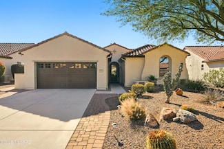 2196 E Thunderchief Dr, Green Valley, AZ 85614