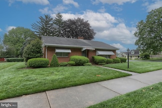 228 S Forge Rd, Palmyra, PA 17078