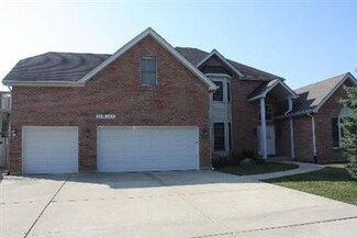 21W025 Par Ln, Itasca, IL 60143