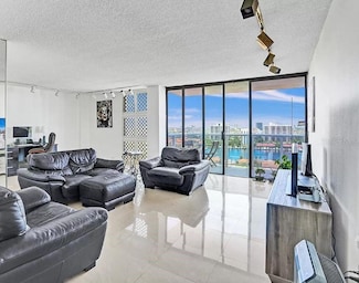 3675 N Country Club Dr Unit 2110, Miami, FL 33180