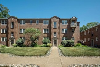 817 Westwood Dr Unit 2W, Saint Louis, MO 63105