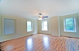 67 Main St, Enosburg Falls, VT 05450