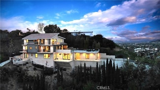 12480 Viewcrest Rd, Studio City, CA 91604