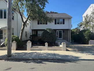 149 Nichols St Unit 1, Everett, MA 02149