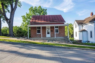 121 W 4th St, Hermann, MO 65041