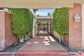 4610 Densmore Ave Unit 105, Encino, CA 91436