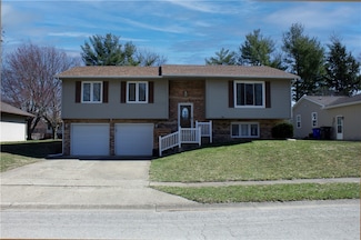 4634 Redbud Ct, Decatur, IL 62526