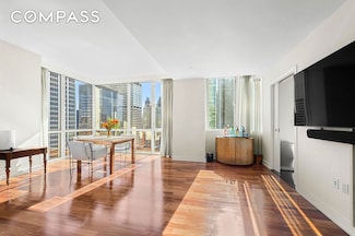 60 E 55th St Unit 40B, New York, NY 10022
