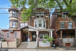 236 Buckingham Place, Philadelphia, PA 19104