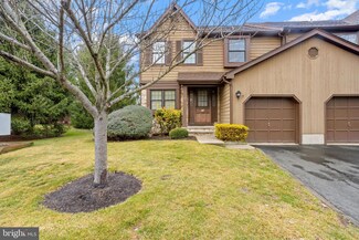 36 Danielle Ct, Lawrence Township, NJ 08648