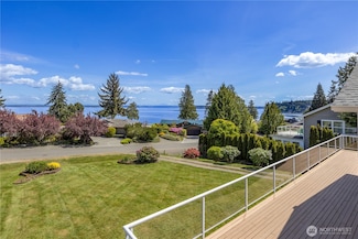 82 Montgomery Ln, Port Ludlow, WA 98365