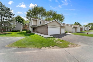 314 Castle Oaks Crossing Unit 314, Waunakee, WI 53597